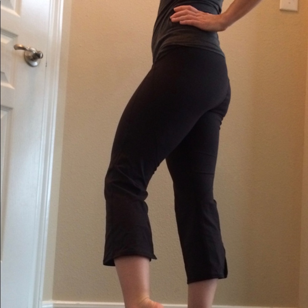 Calf slit capris